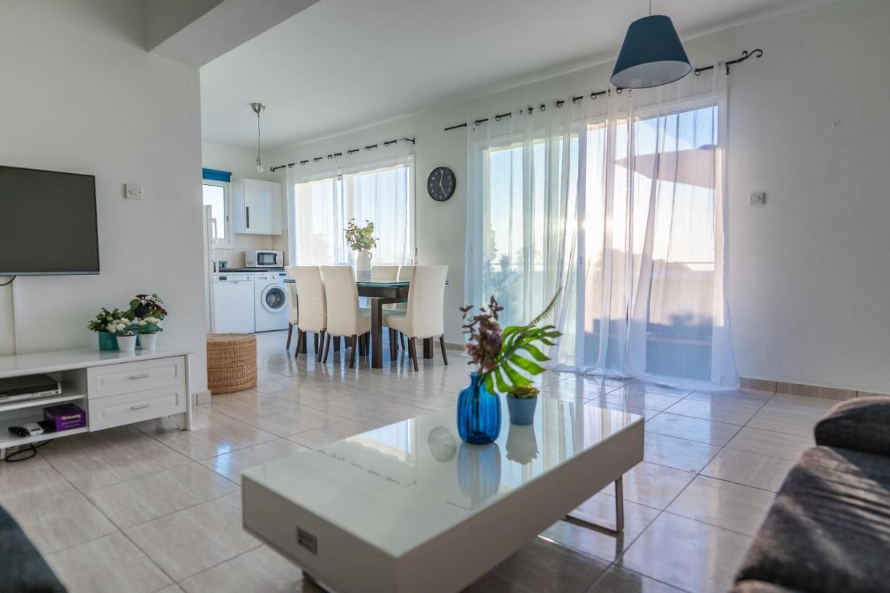 Makenzy Seaview Penthouse Apartment Larnaca Exterior photo