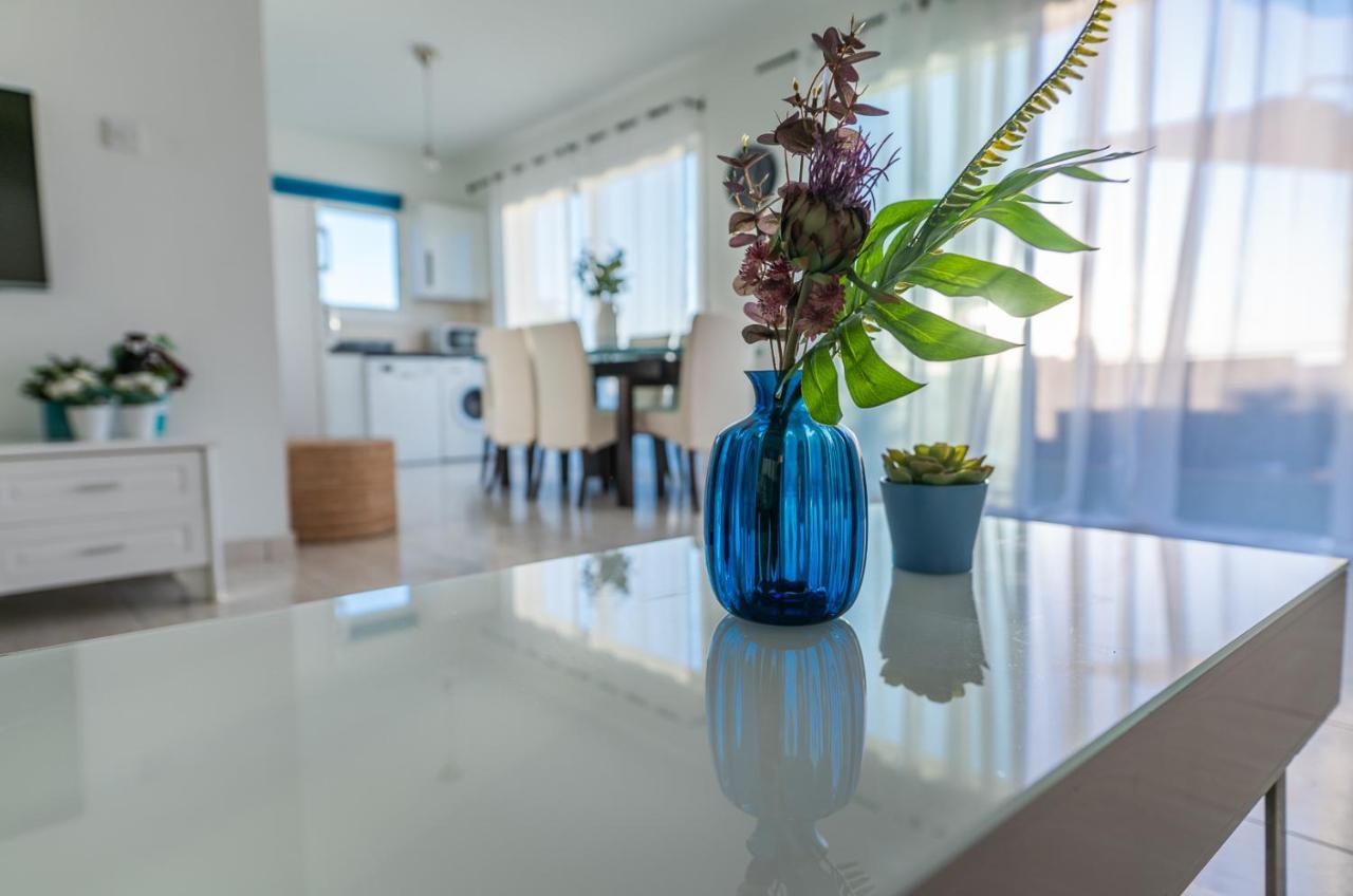 Makenzy Seaview Penthouse Apartment Larnaca Exterior photo