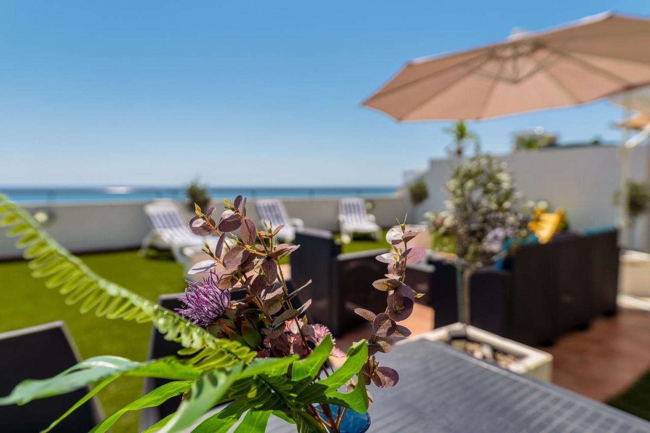 Makenzy Seaview Penthouse Apartment Larnaca Exterior photo