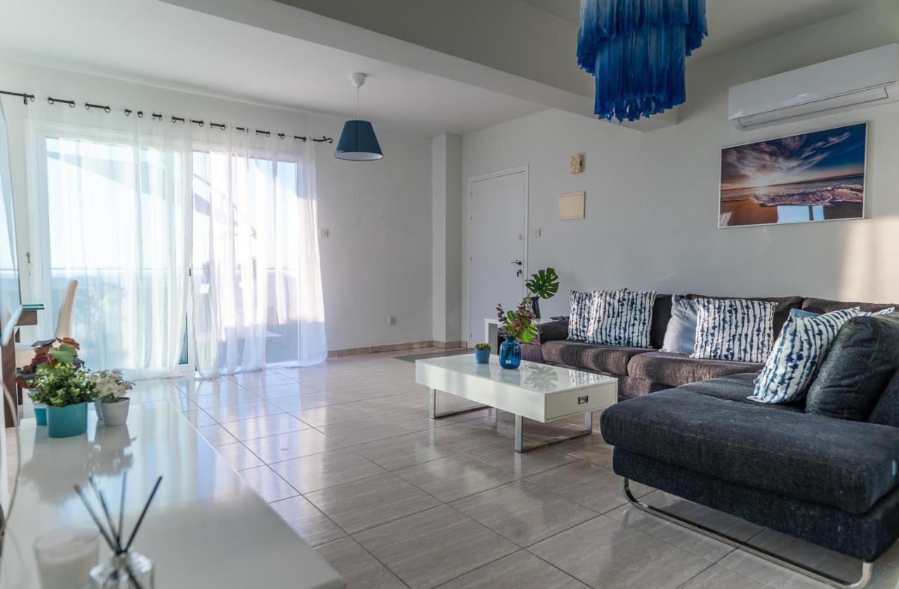 Makenzy Seaview Penthouse Apartment Larnaca Exterior photo